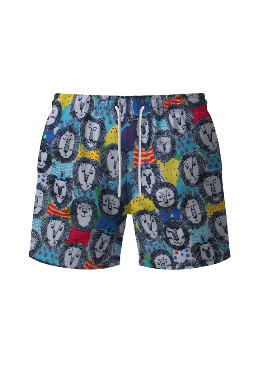 Short swimming trunks with a patterned fabric