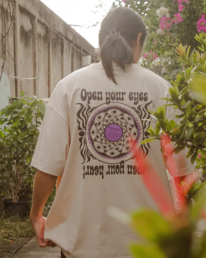 t-shirt-oversize-graphic-cream-color-for-mens