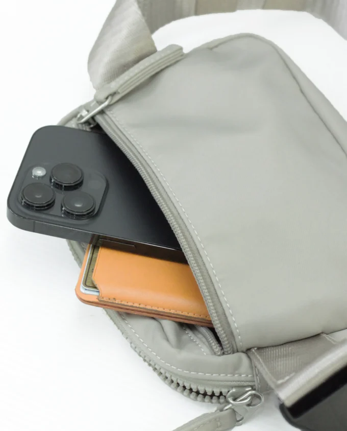 small-vintage-chest-bag