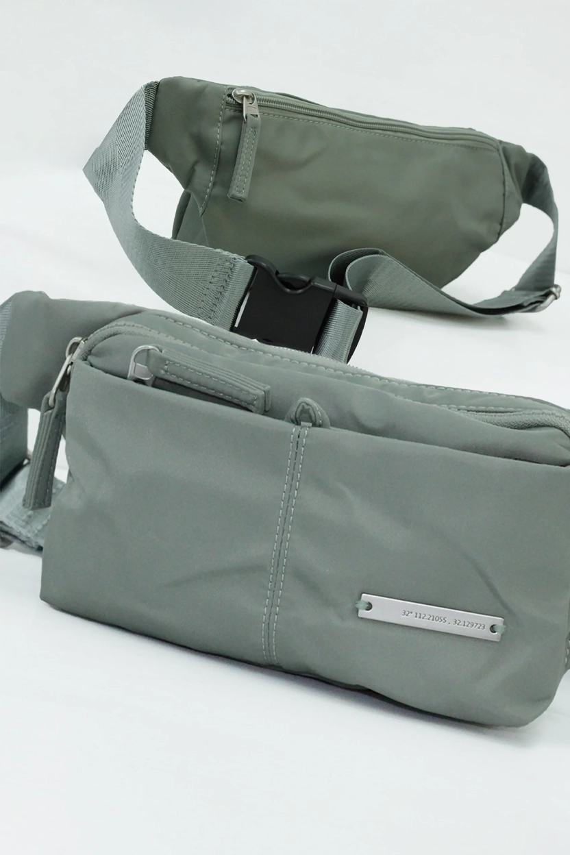 Vintage Chest Bag — Medium Size